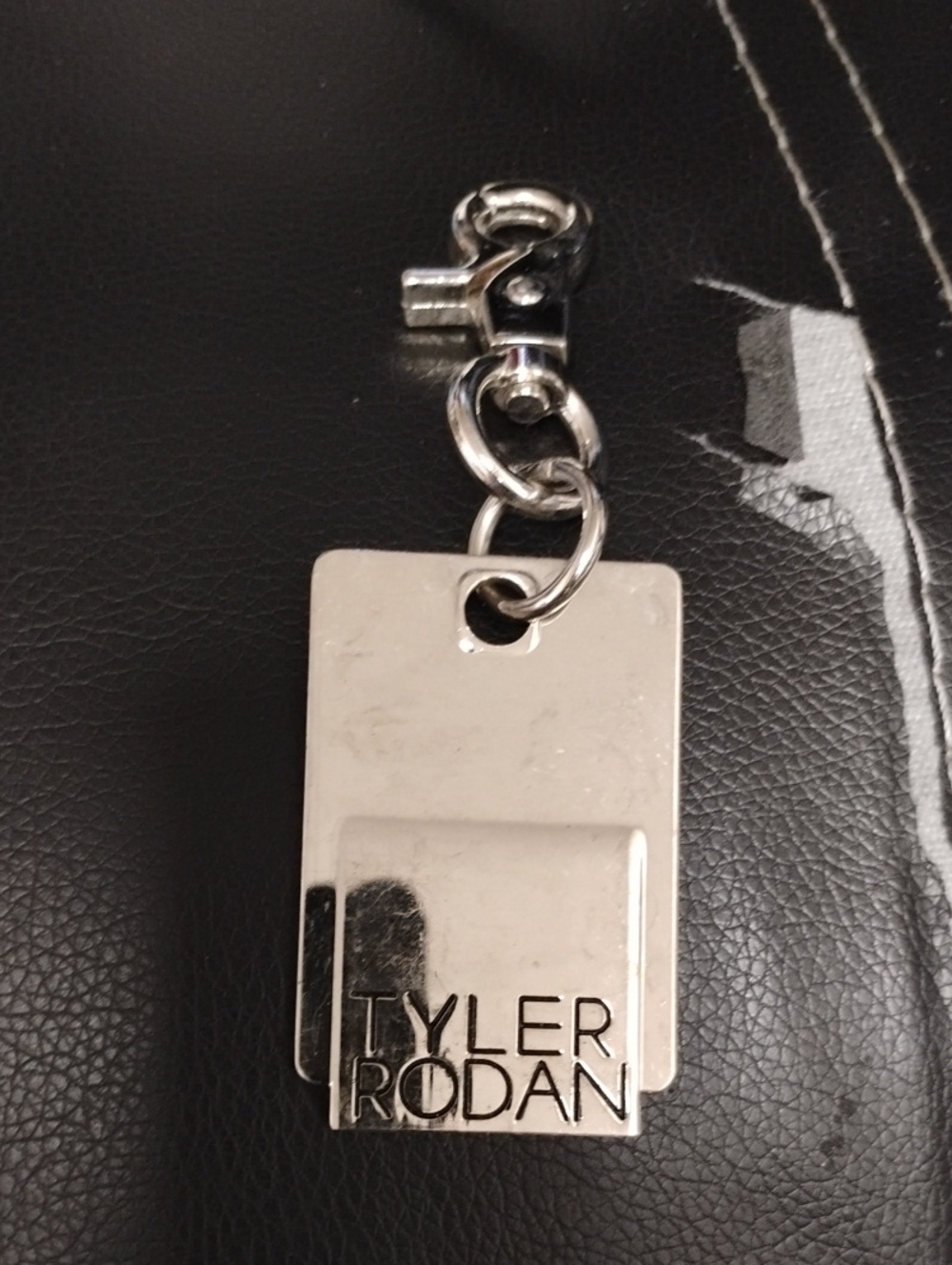 TYLER RODAN LOGO KEYCHAIN EXCELLENT CONDITION